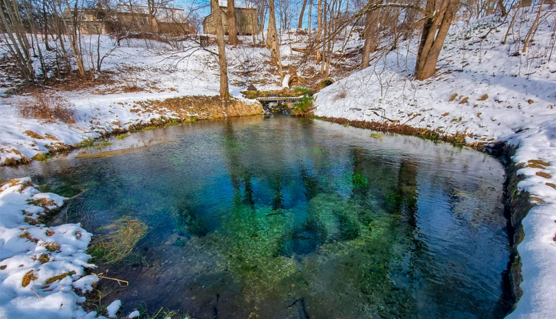Ģeomorfoloģisks dabas piemineklis SALTAVOTS. Foto Fanija Šitca