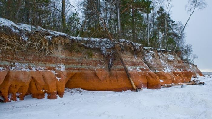 Ežurgas klintis un Zivtiņu klintis