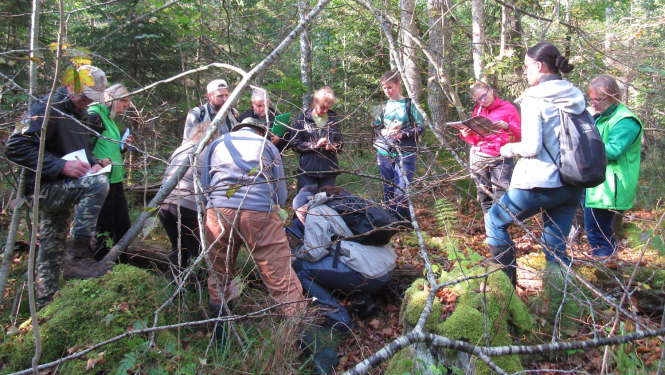 Darbinieki biotopu mācībās