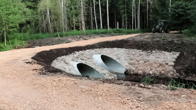 Islienas upes caurteka