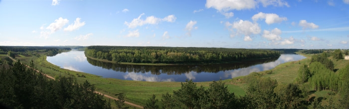 Dabas parks Daugavas loki. Skats uz Daugavu no Vasargelišķu skatu torņa. Foto: Juris Soms