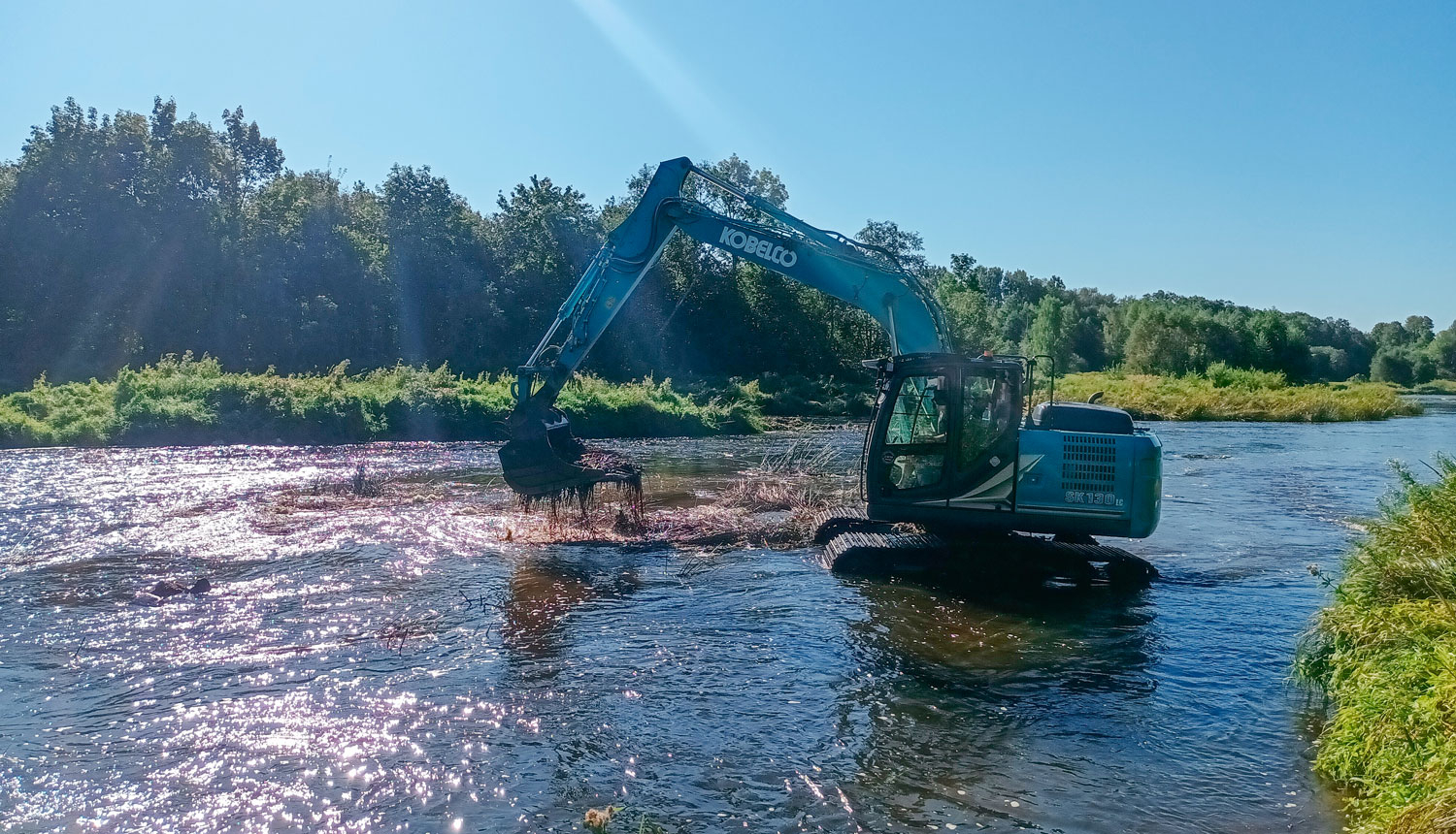 Straujteču tīrīšana Salacā